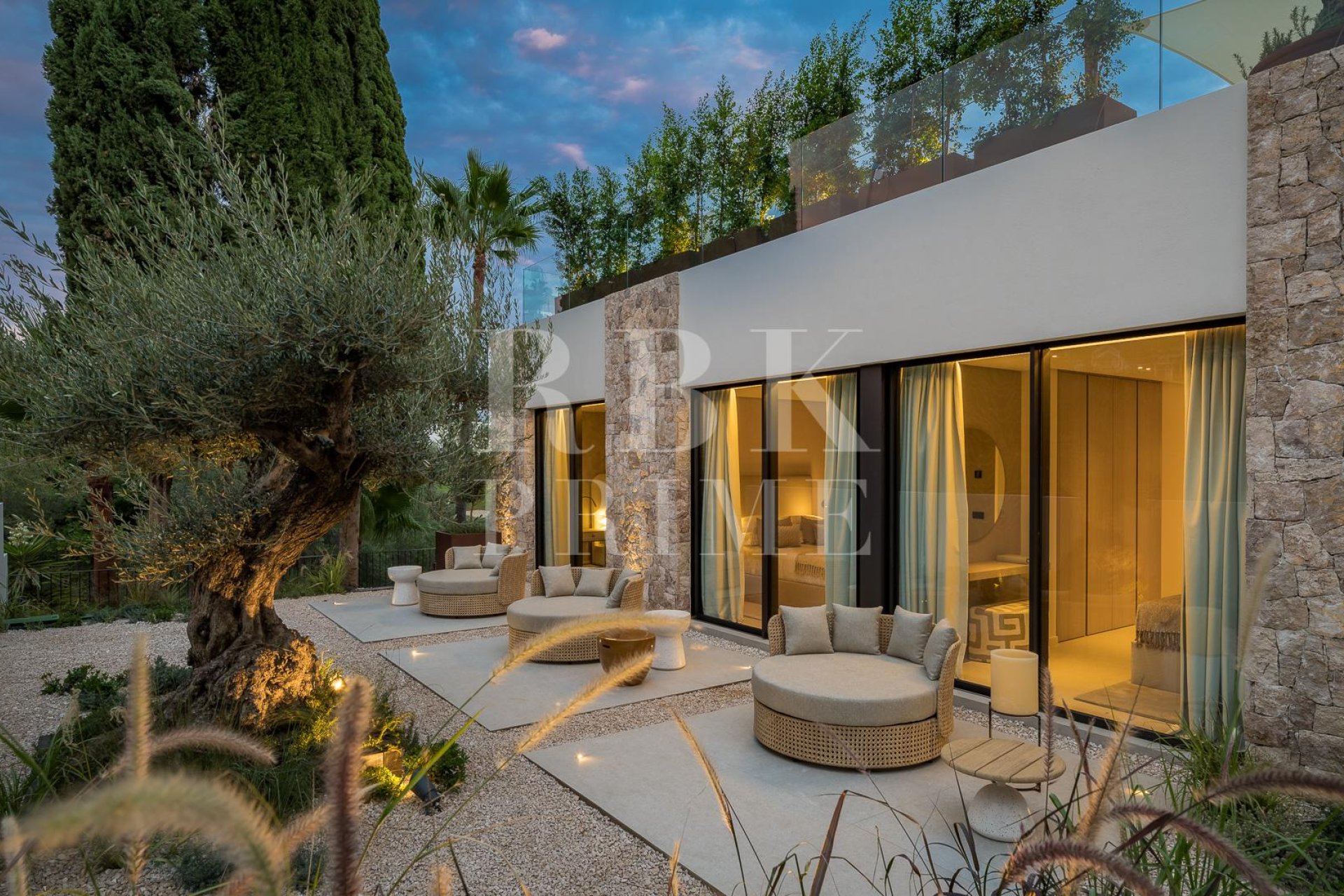 Gensalg - Villa -
Malaga - Nueva Andalucía