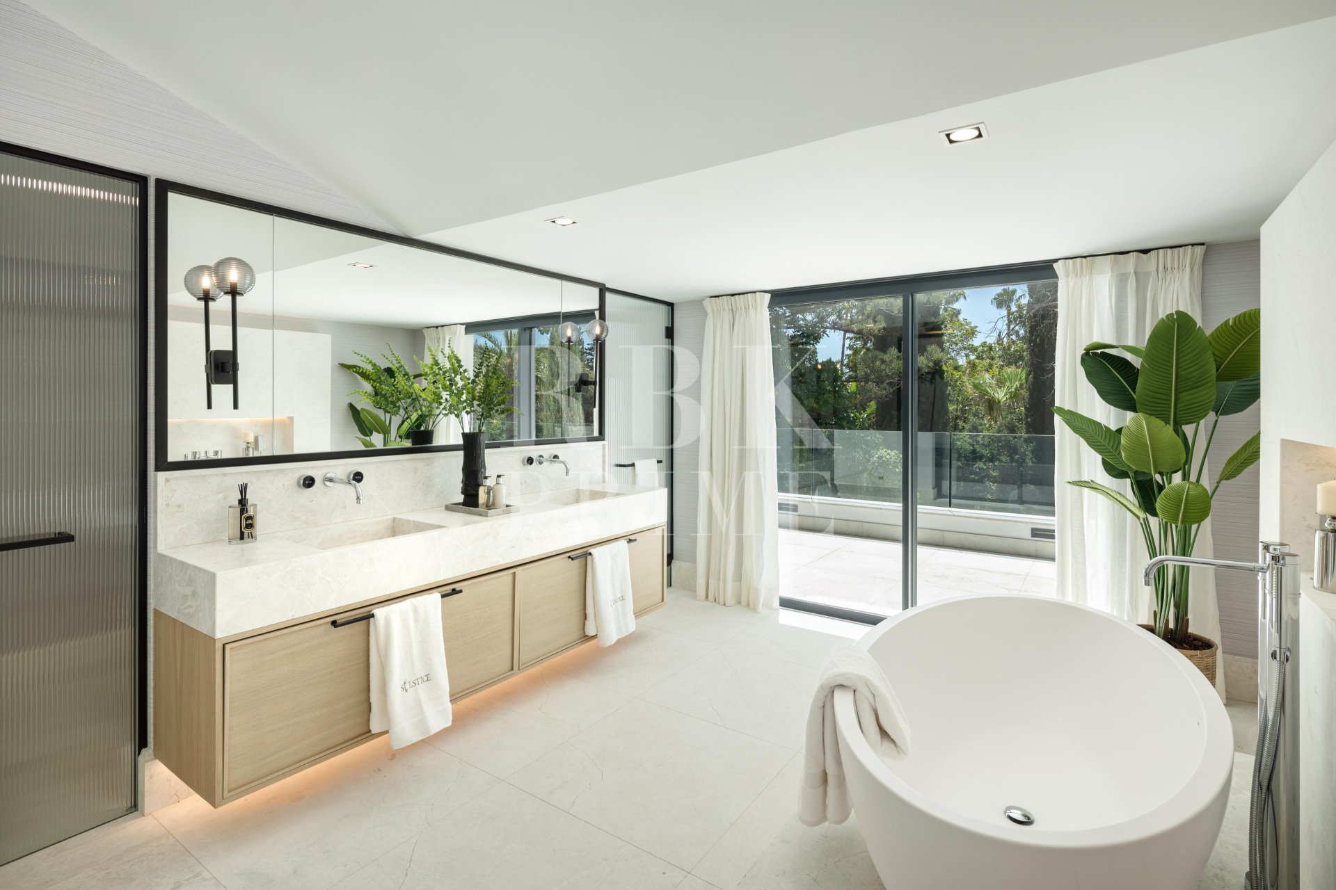 Gensalg - Villa -
Malaga - Nueva Andalucía