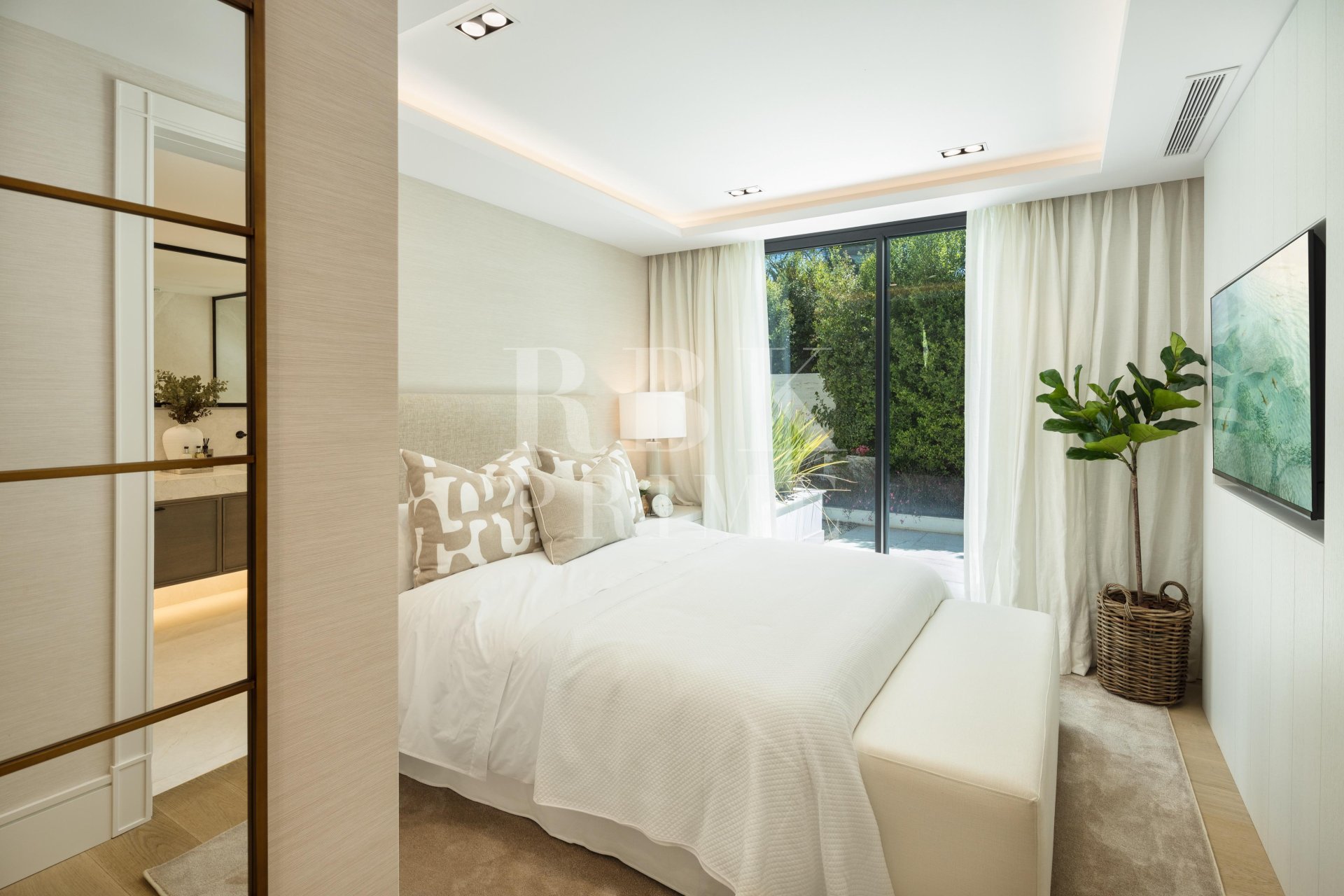 Gensalg - Villa -
Malaga - Nueva Andalucía