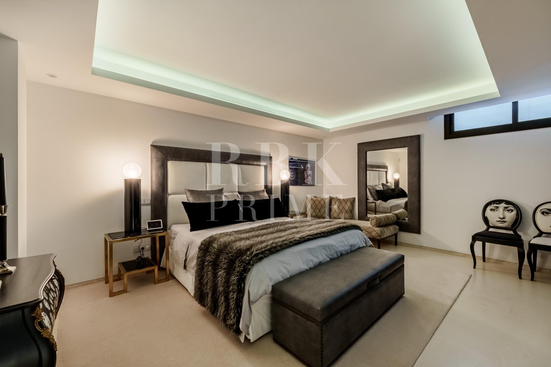Gensalg - Villa -
Malaga - Nueva Andalucía