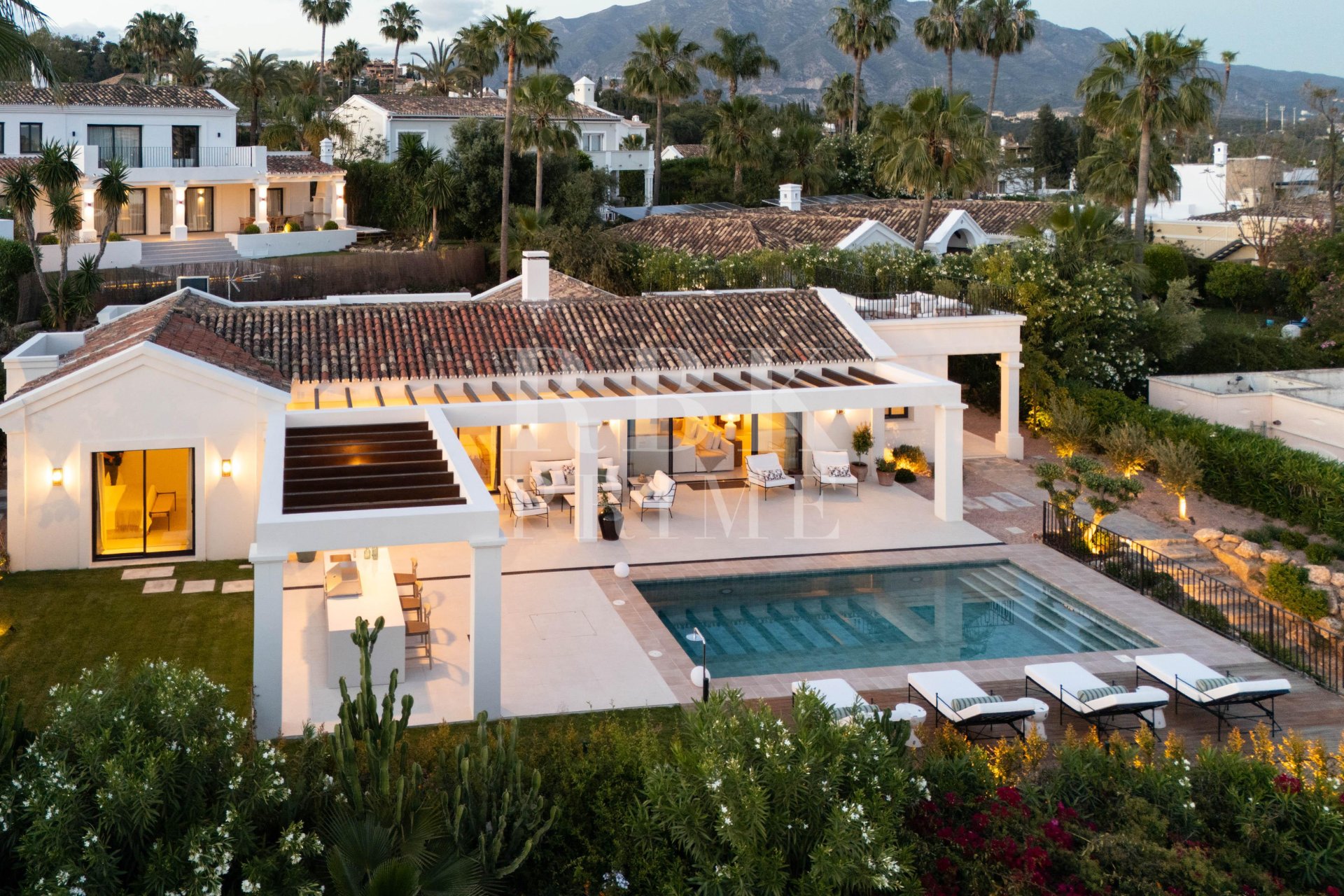 Gensalg - Villa -
Malaga - Nueva Andalucía