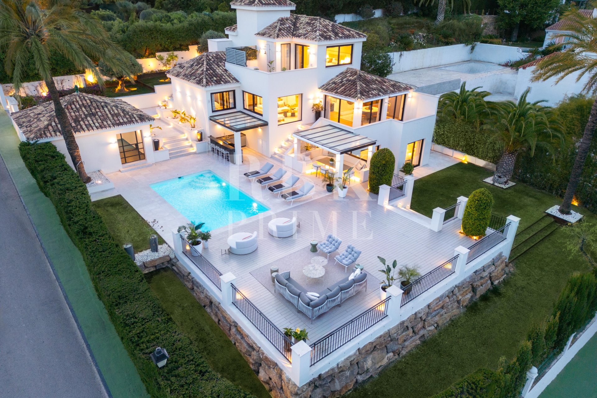 Gensalg - Villa -
Malaga - Nueva Andalucía