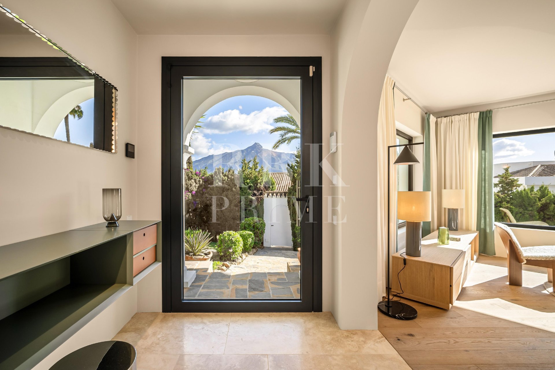 Gensalg - Villa -
Malaga - Nueva Andalucía