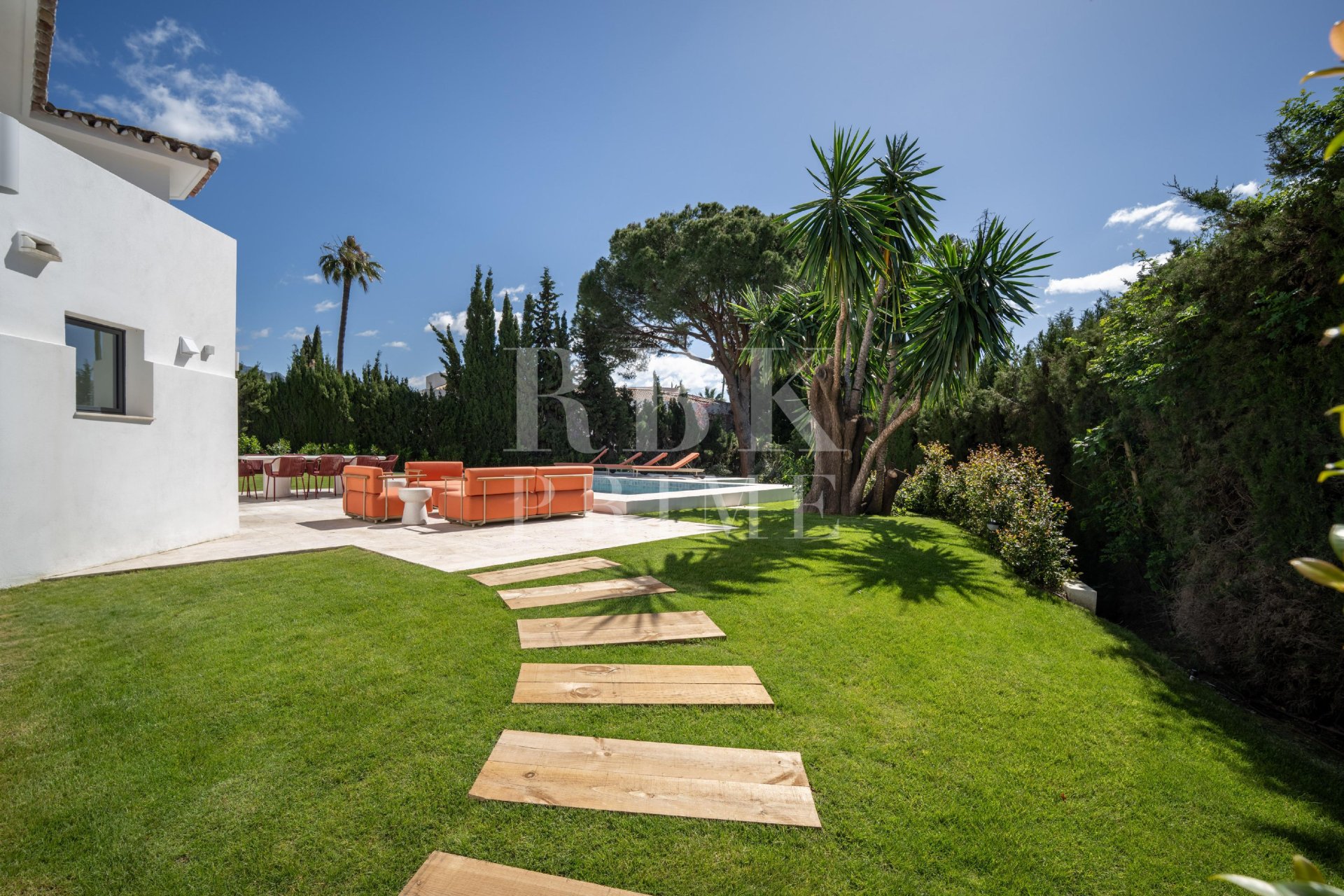 Gensalg - Villa -
Malaga - Nueva Andalucía