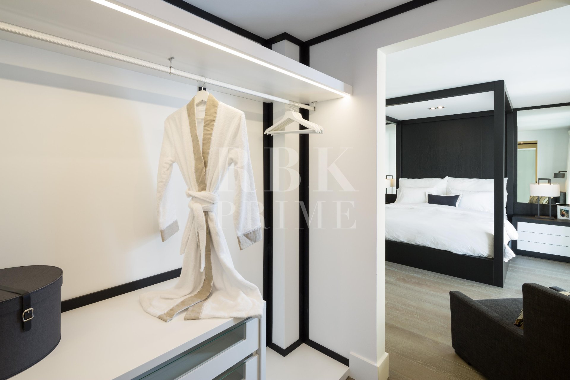 Gensalg - Villa -
Malaga - Nueva Andalucía