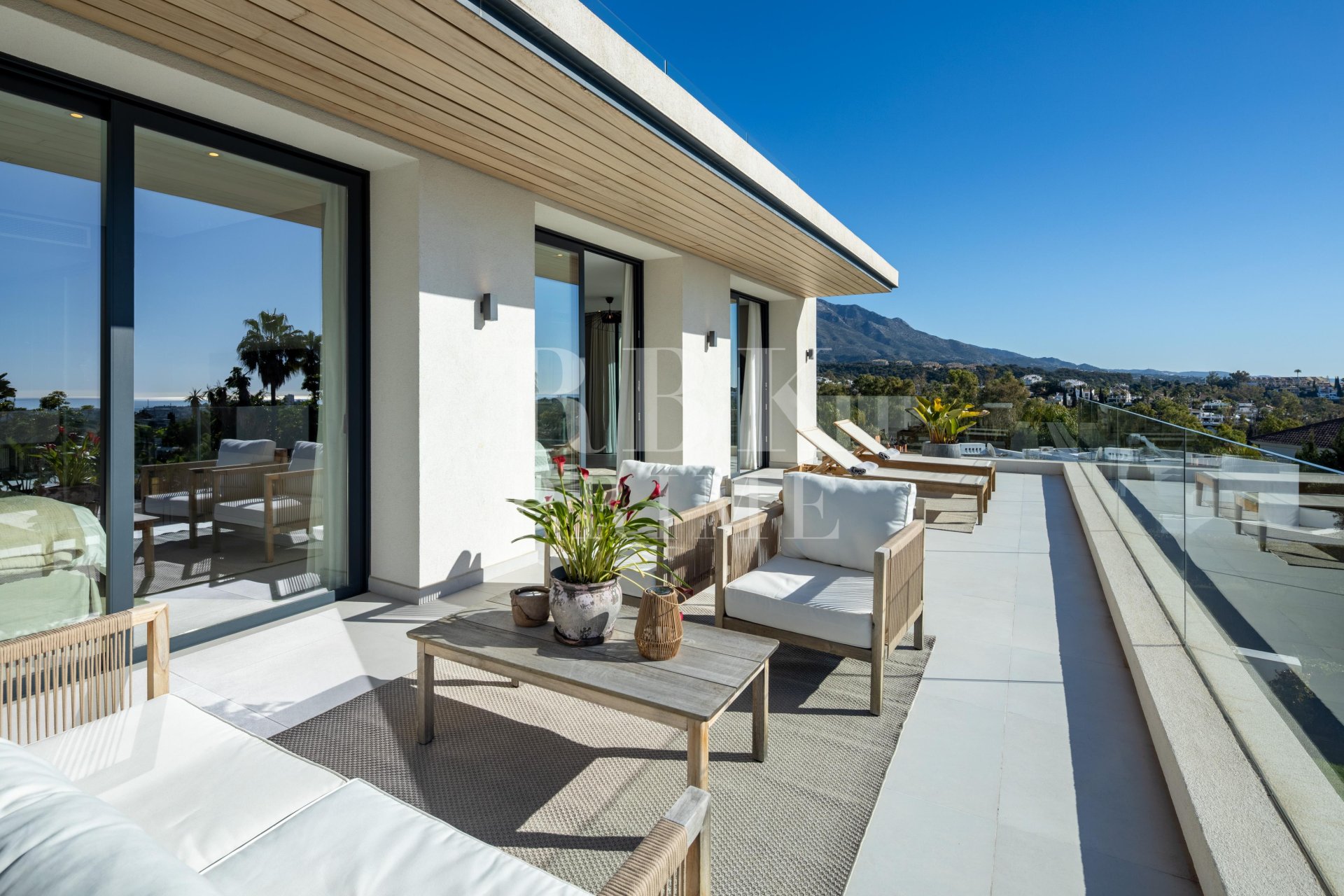 Gensalg - Villa -
Malaga - Nueva Andalucía