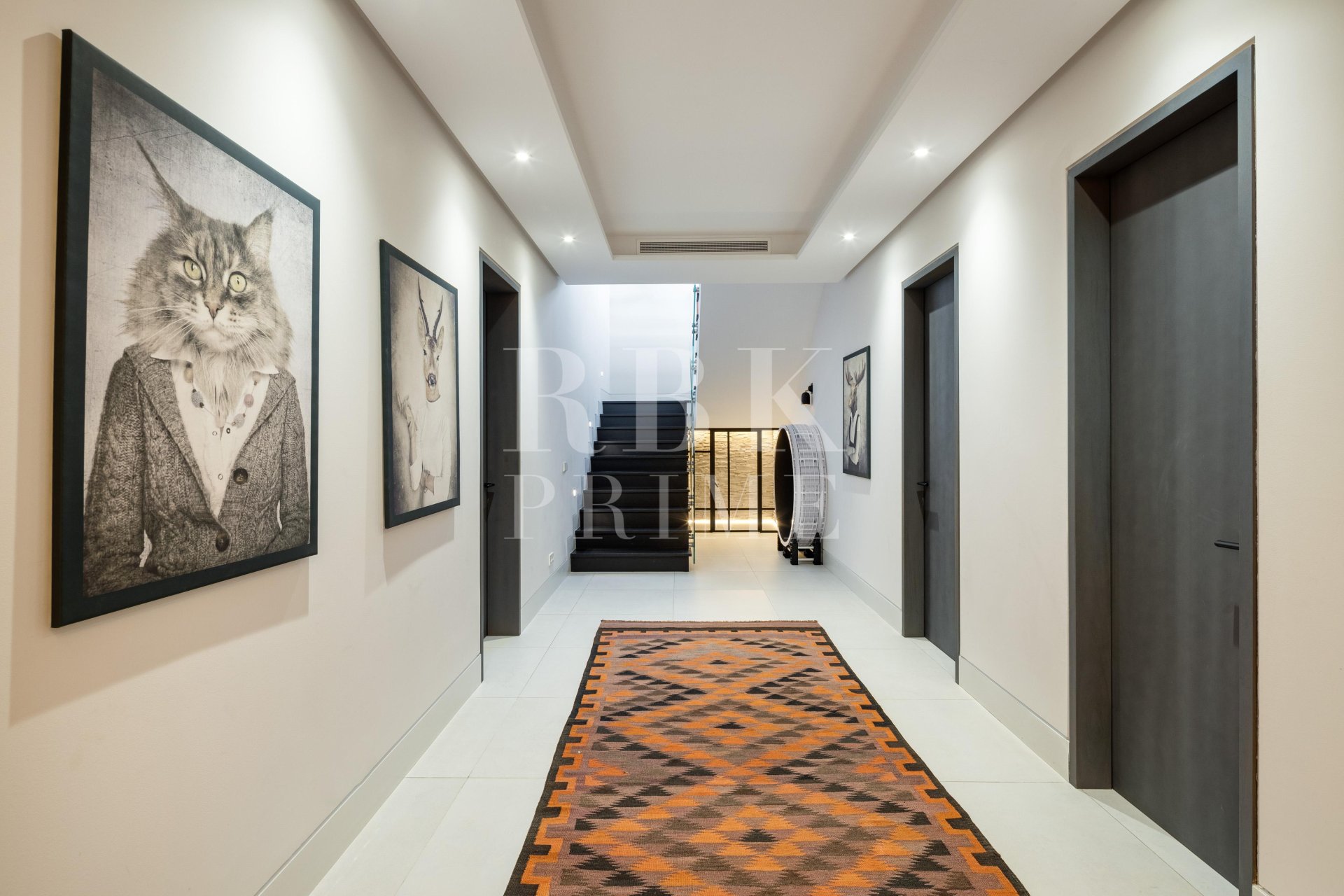 Gensalg - Villa -
Malaga - Nueva Andalucía
