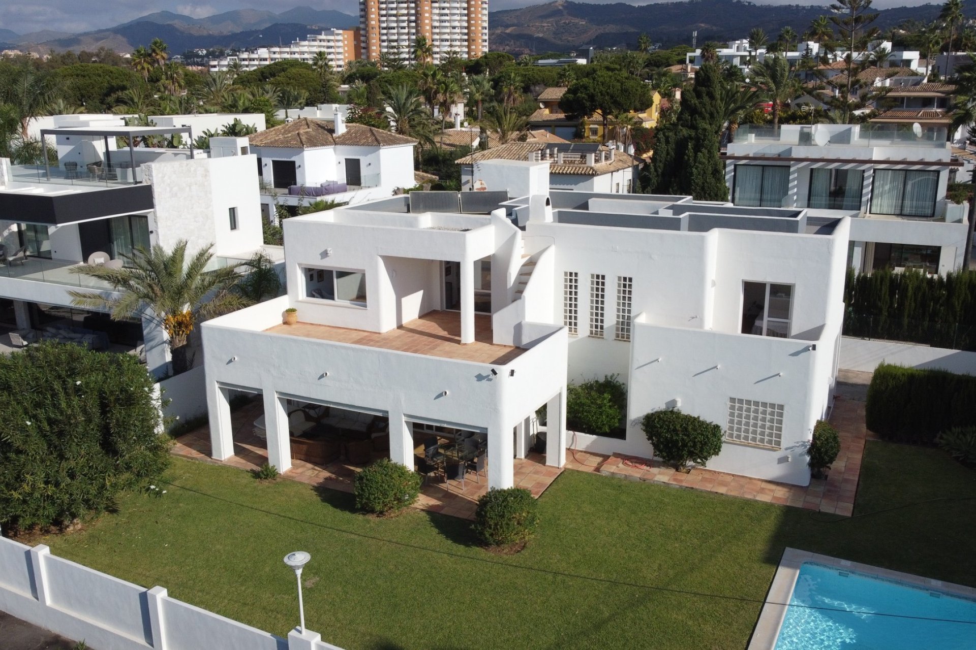Gensalg - Villa -
Marbella - Las Chapas