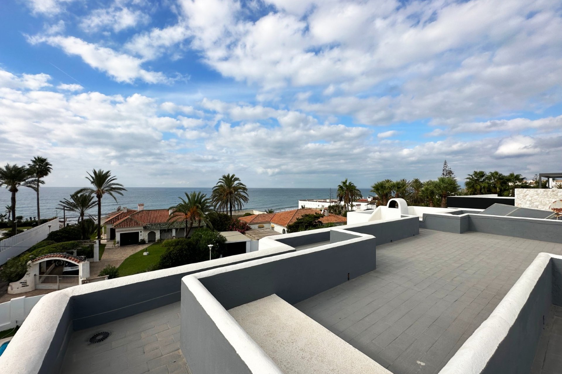 Gensalg - Villa -
Marbella - Las Chapas