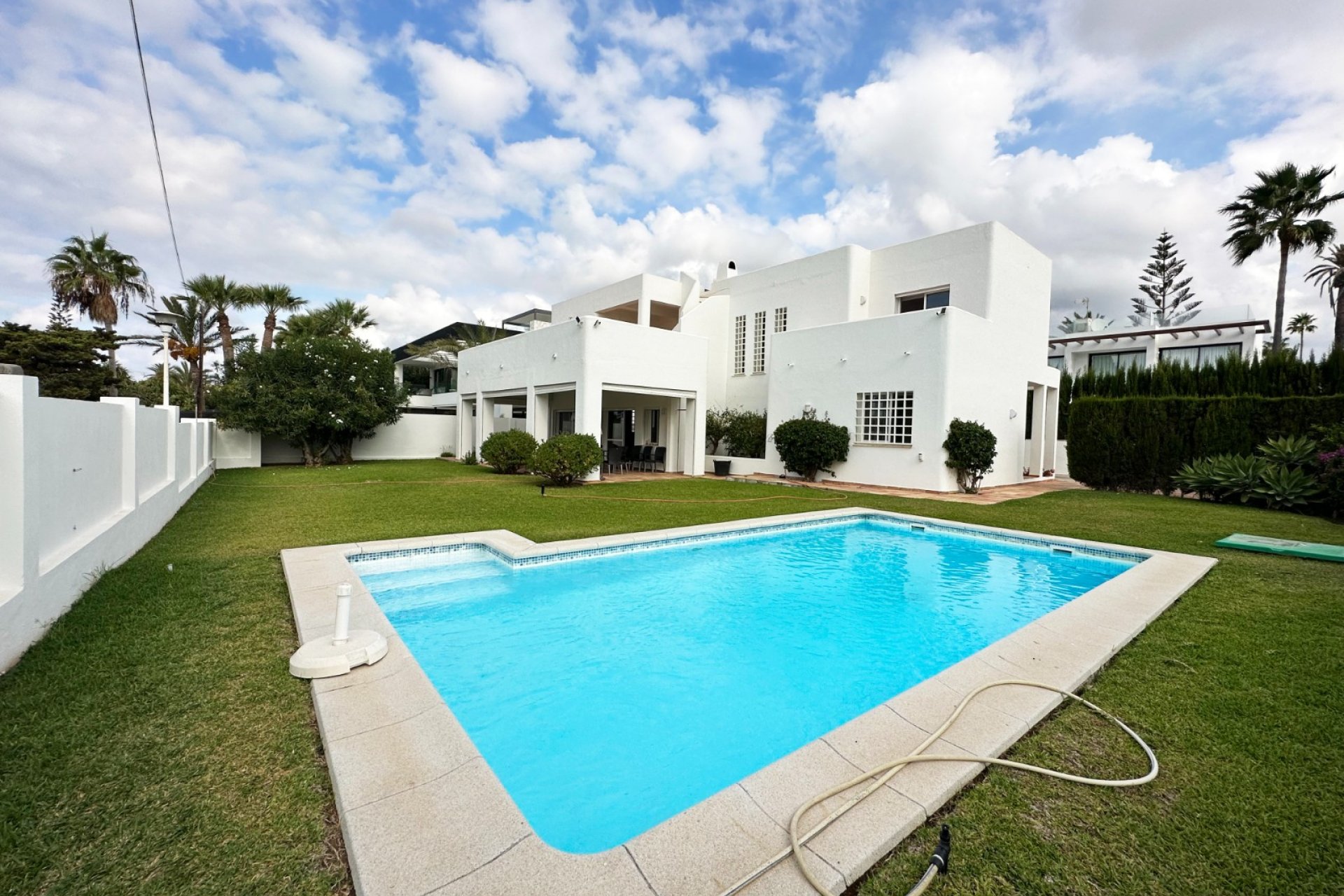Gensalg - Villa -
Marbella - Las Chapas