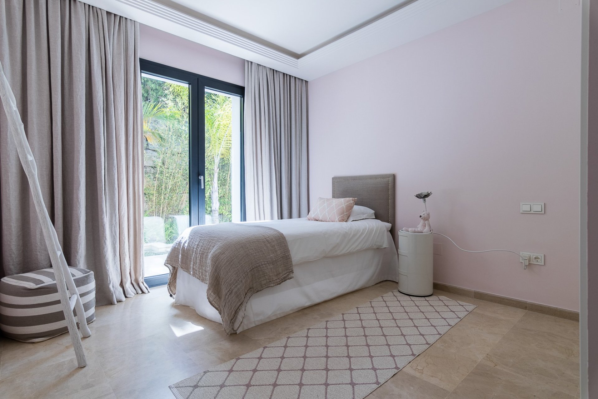 Gensalg - Villa -
Marbella - Nueva Andalucía