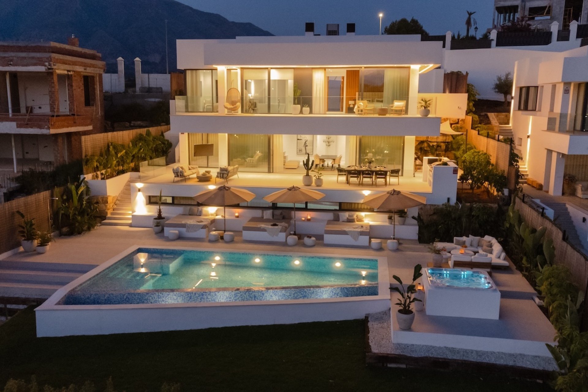 Gensalg - Villa -
Marbella - Nueva Andalucía