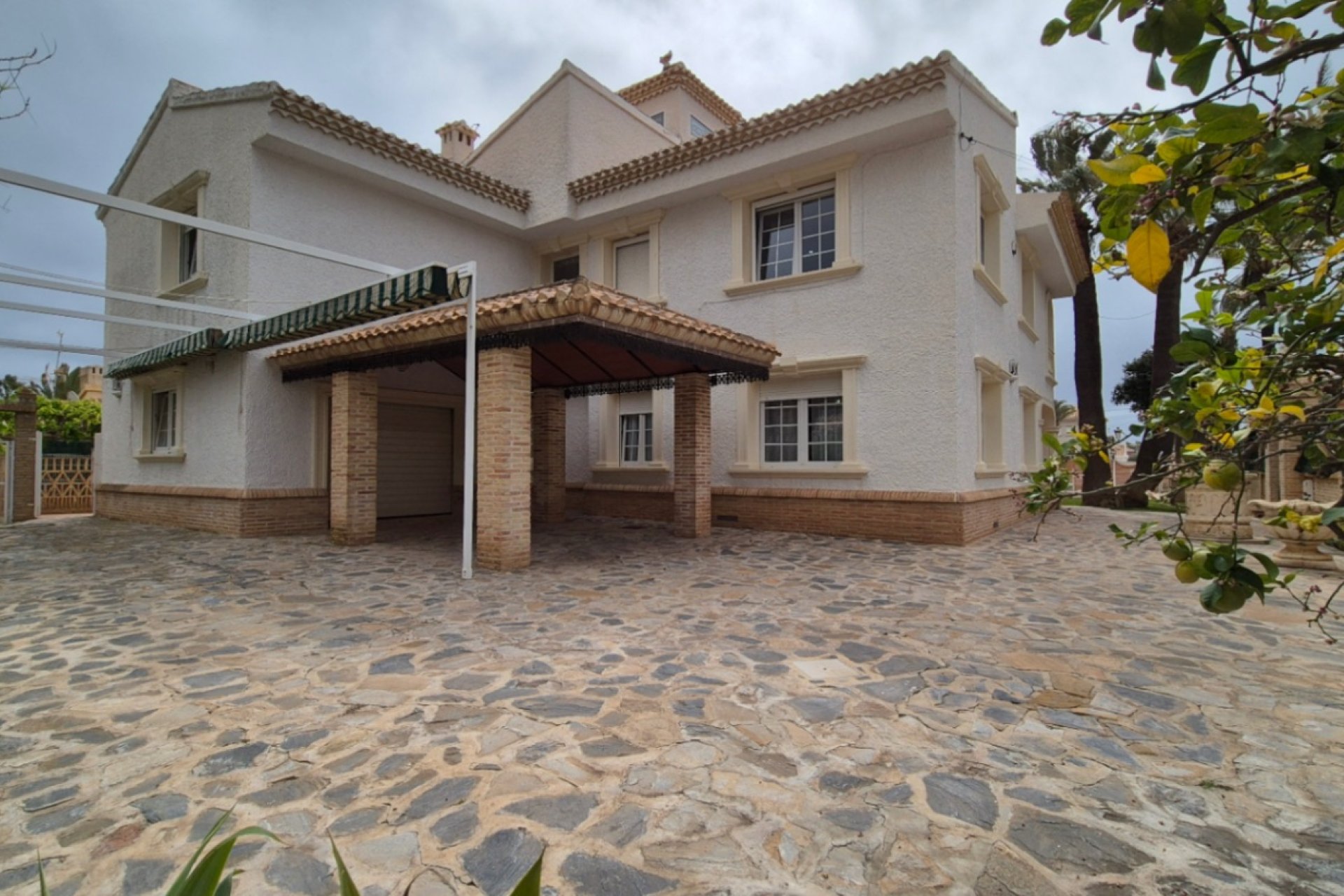 Gensalg - Villa -
Orihuela - Costa Blanca