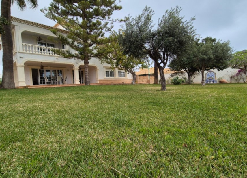 Gensalg - Villa -
Orihuela - Costa Blanca