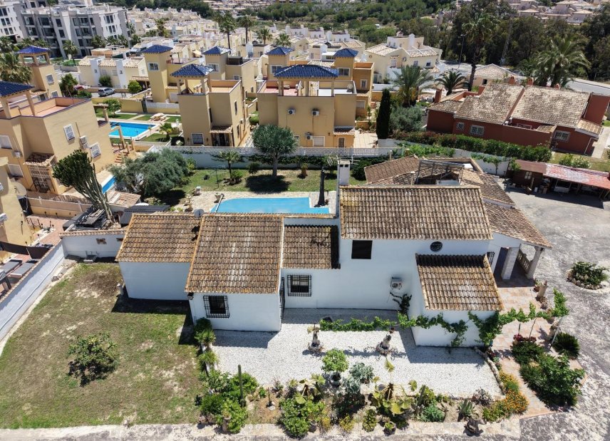 Gensalg - Villa -
Orihuela Costa - Villamartín