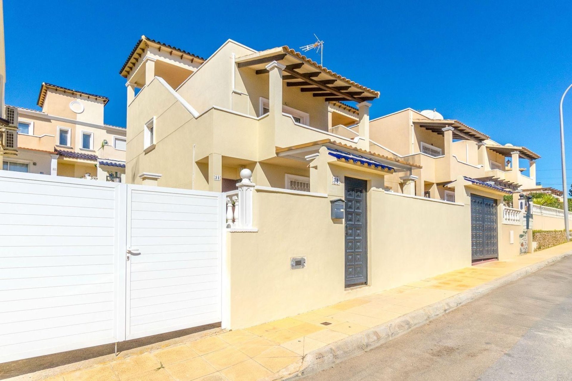 Gensalg - Villa -
Orihuela Costa - Villamartín