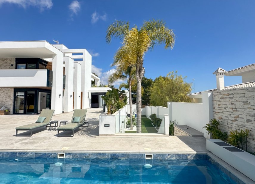 Gensalg - Villa -
Orihuela Costa - Villamartín