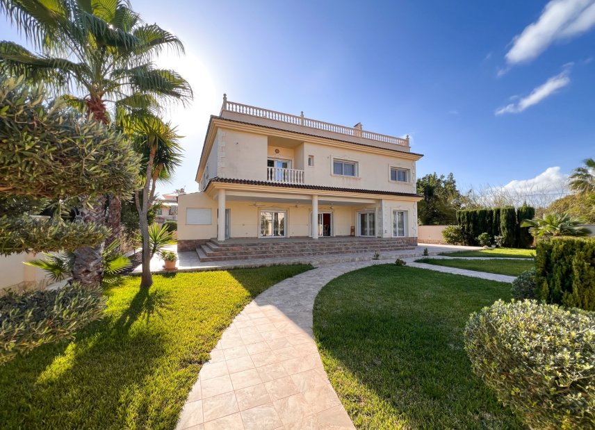 Gensalg - Villa -
Orihuela Costa