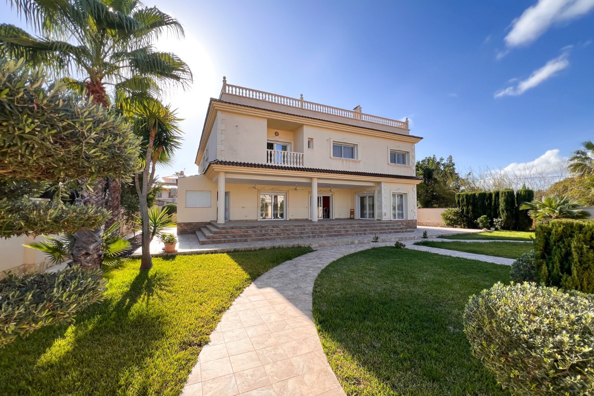 Gensalg - Villa -
Orihuela Costa