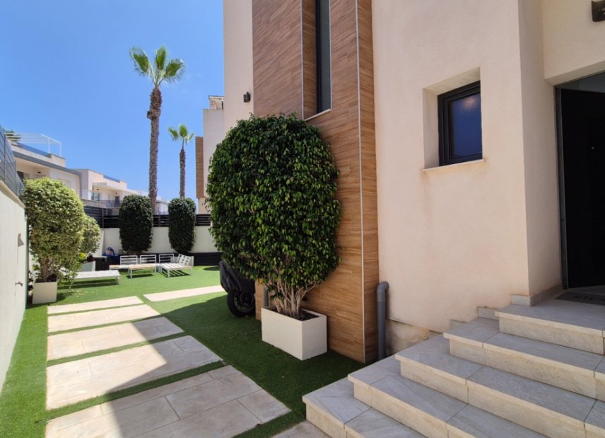 Gensalg - Villa -
Torrevieja - Costa Blanca