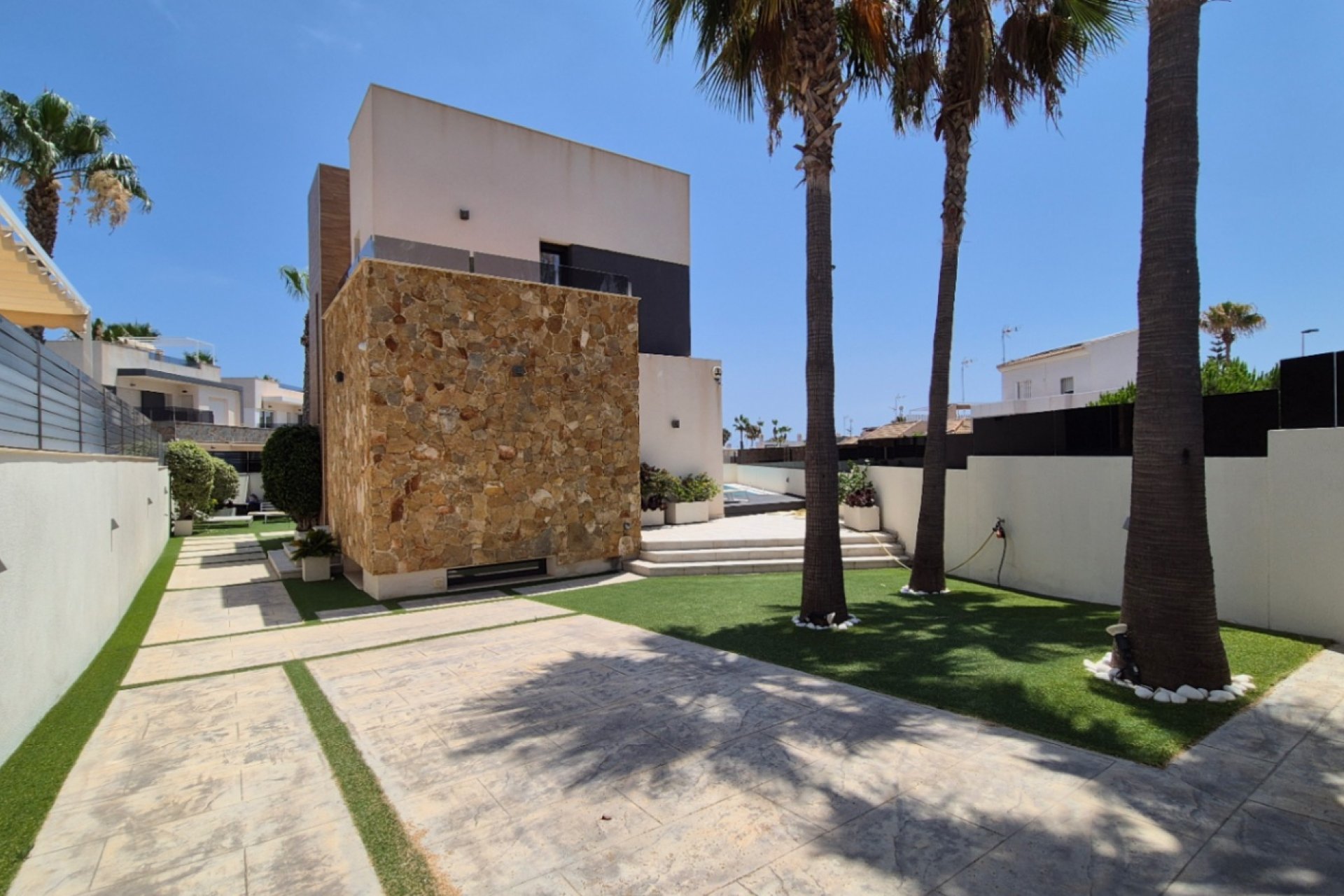 Gensalg - Villa -
Torrevieja - Costa Blanca