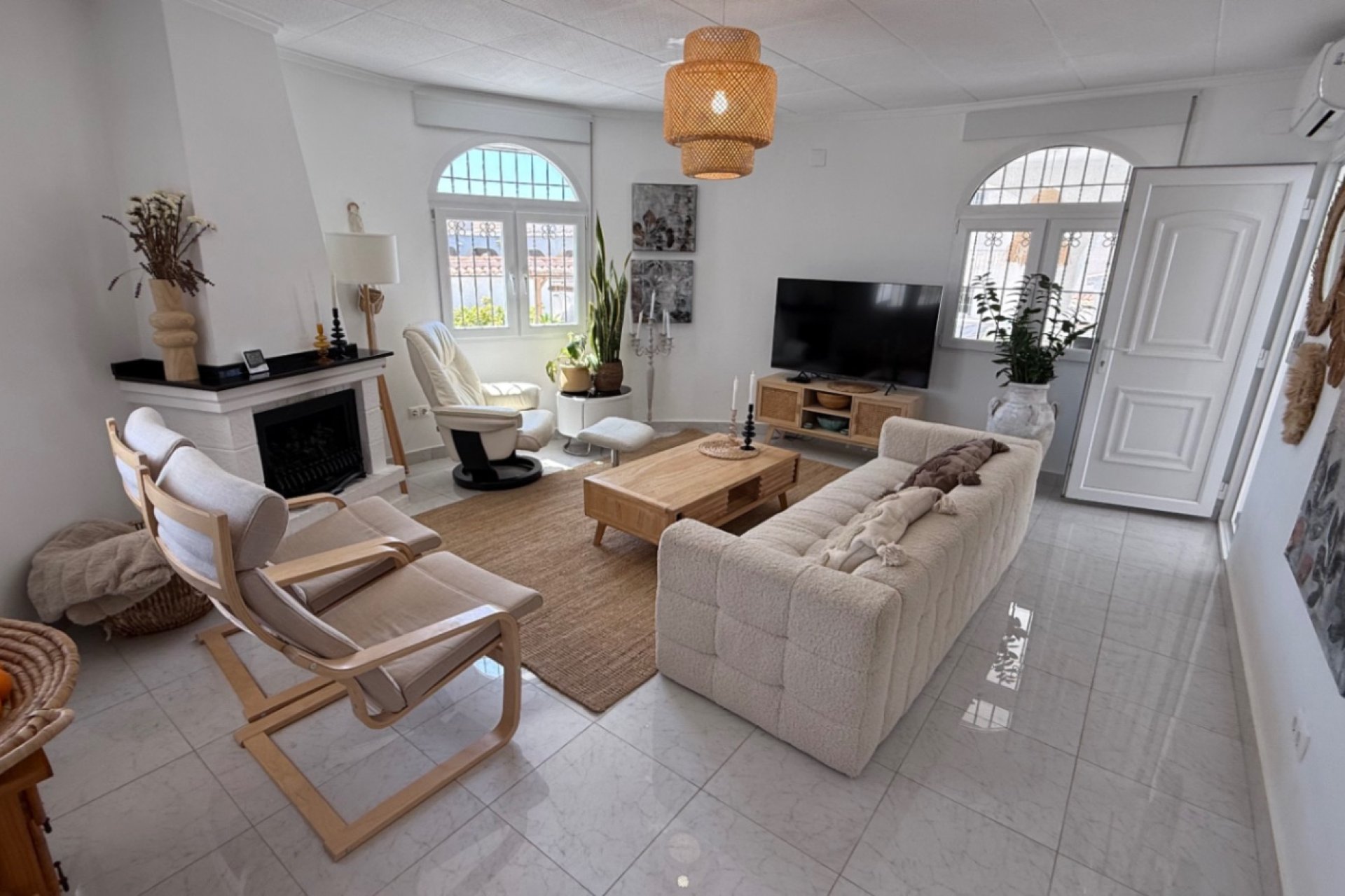 Gensalg - Villa -
Torrevieja - Costa Blanca