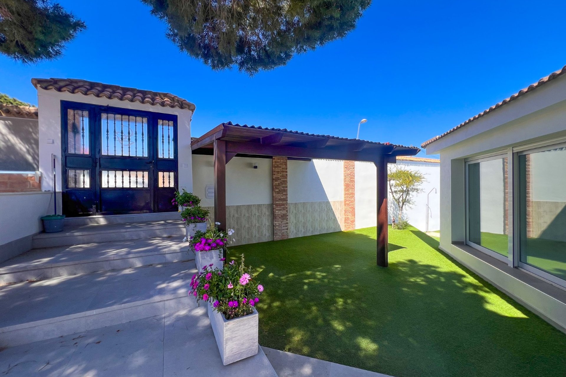 Gensalg - Villa -
Torrevieja - Los Balcones