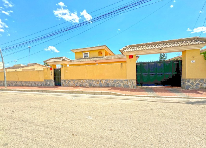 Gensalg - Villa -
Torrevieja - Los Balcones