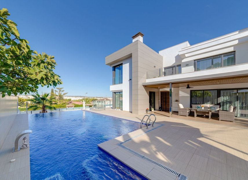 Gensalg - Villa -
Torrevieja
