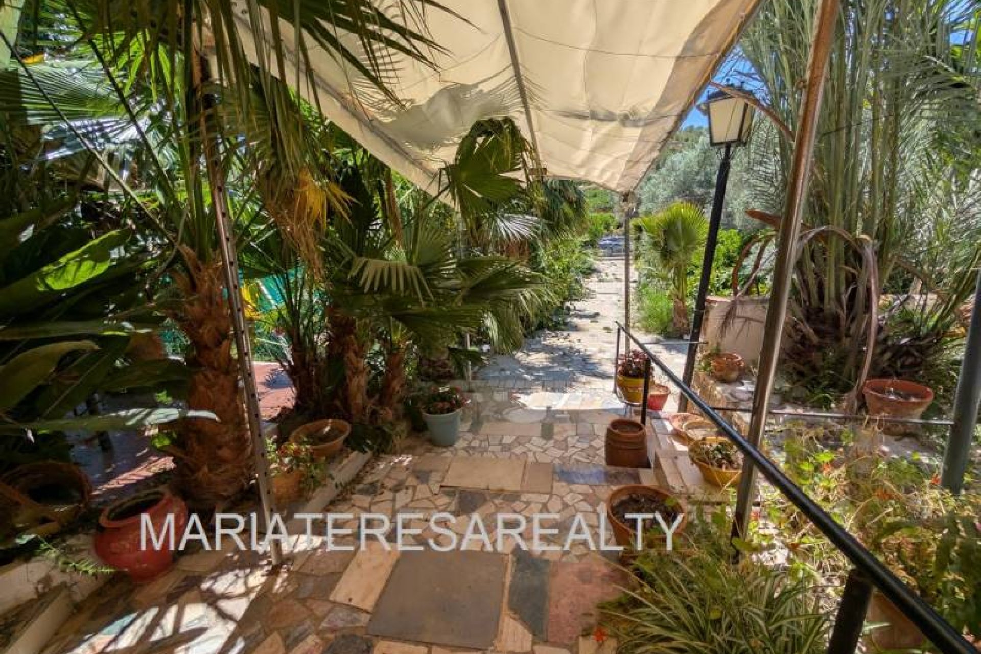 Gensalg - Villa -
Valle del Sol