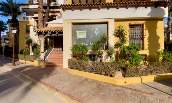 Kommerciel - Gensalg - Torrevieja -
                Playa Los Locos