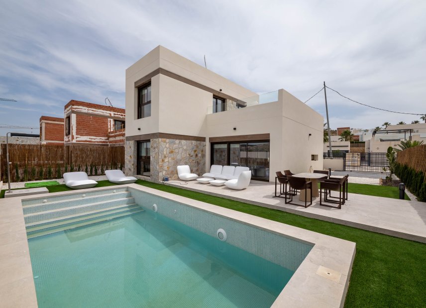 New Build - detached -
La Finca Golf