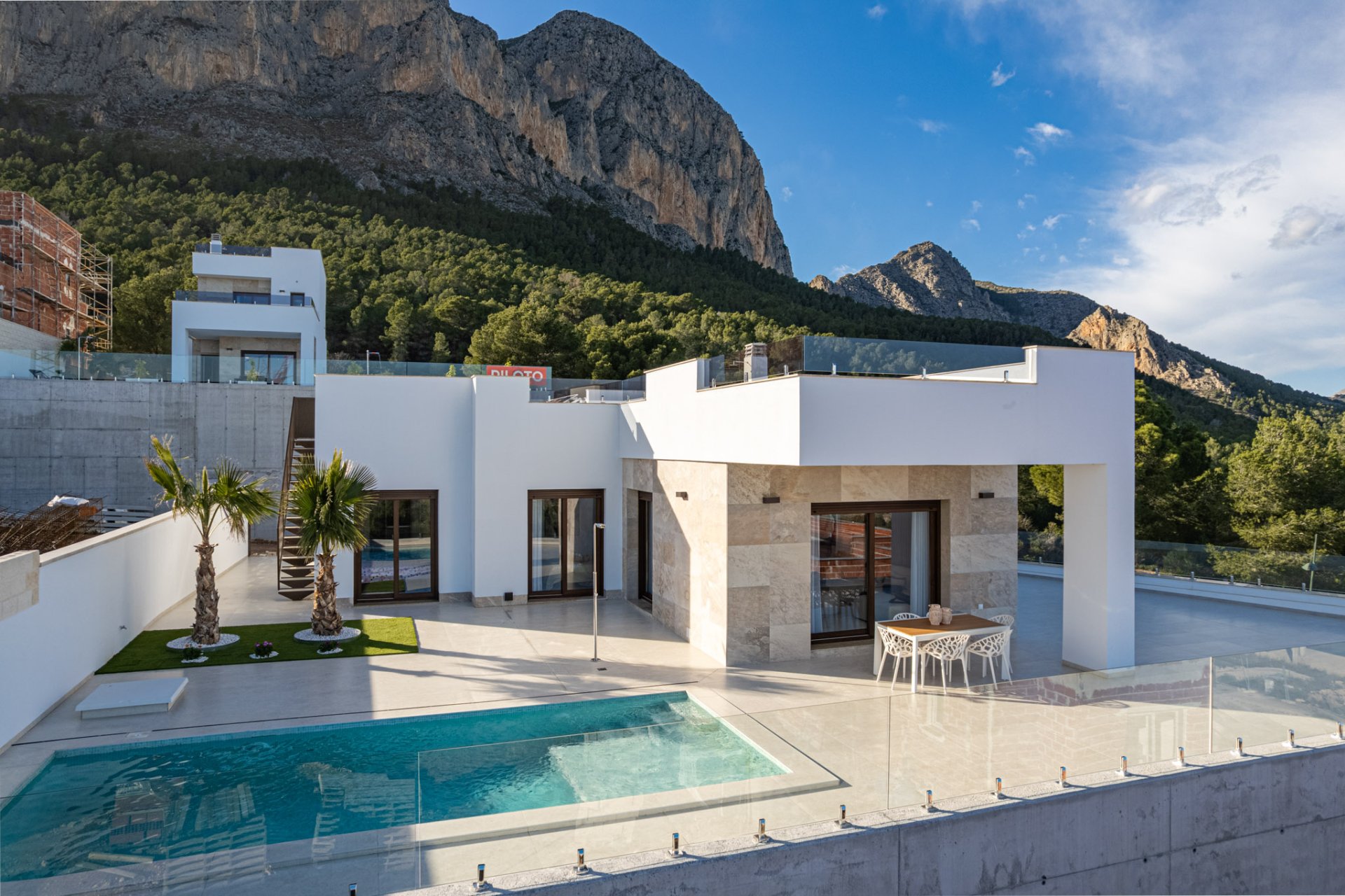 New Build - detached -
Polop