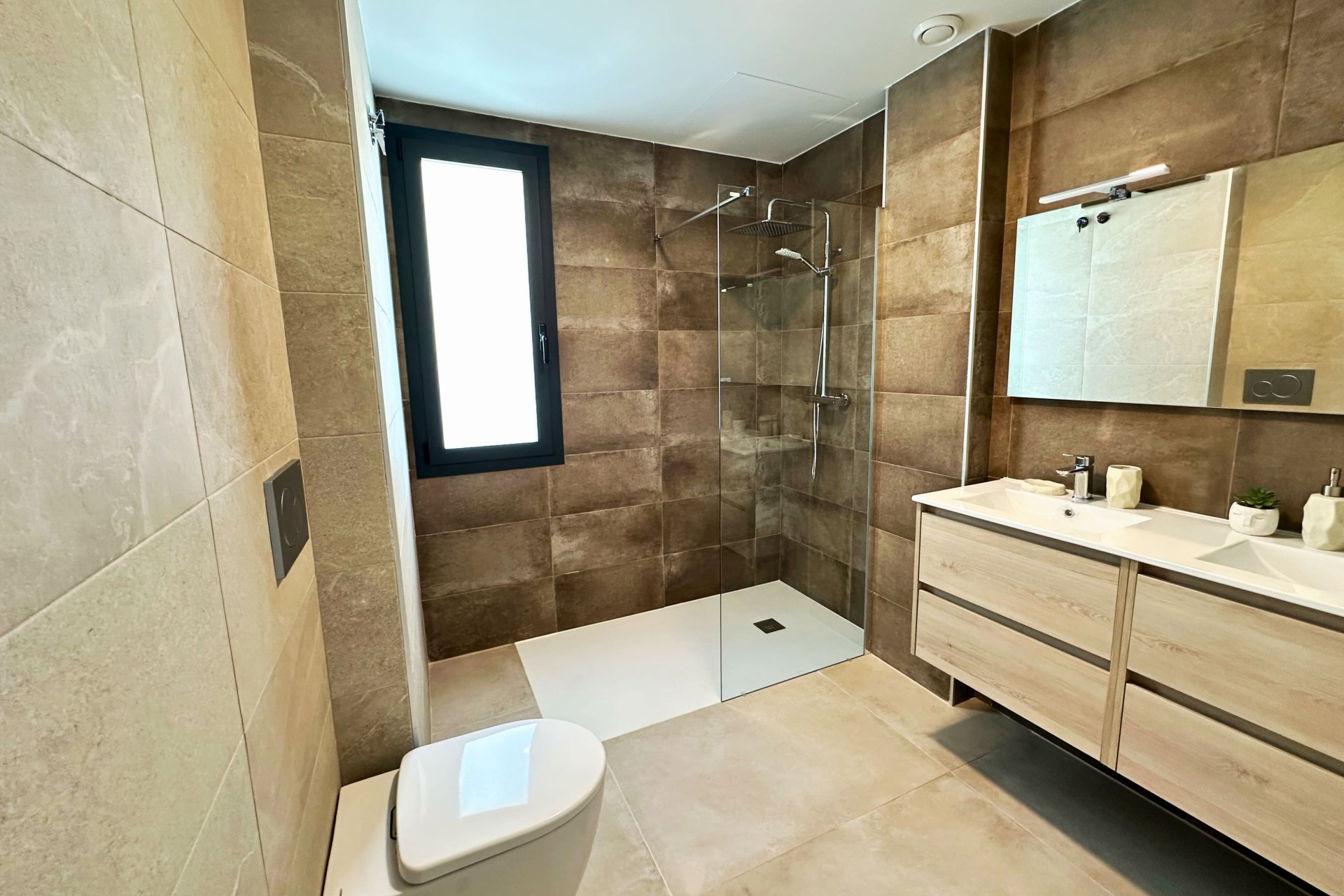 New Build - semi-detached -
Dolores