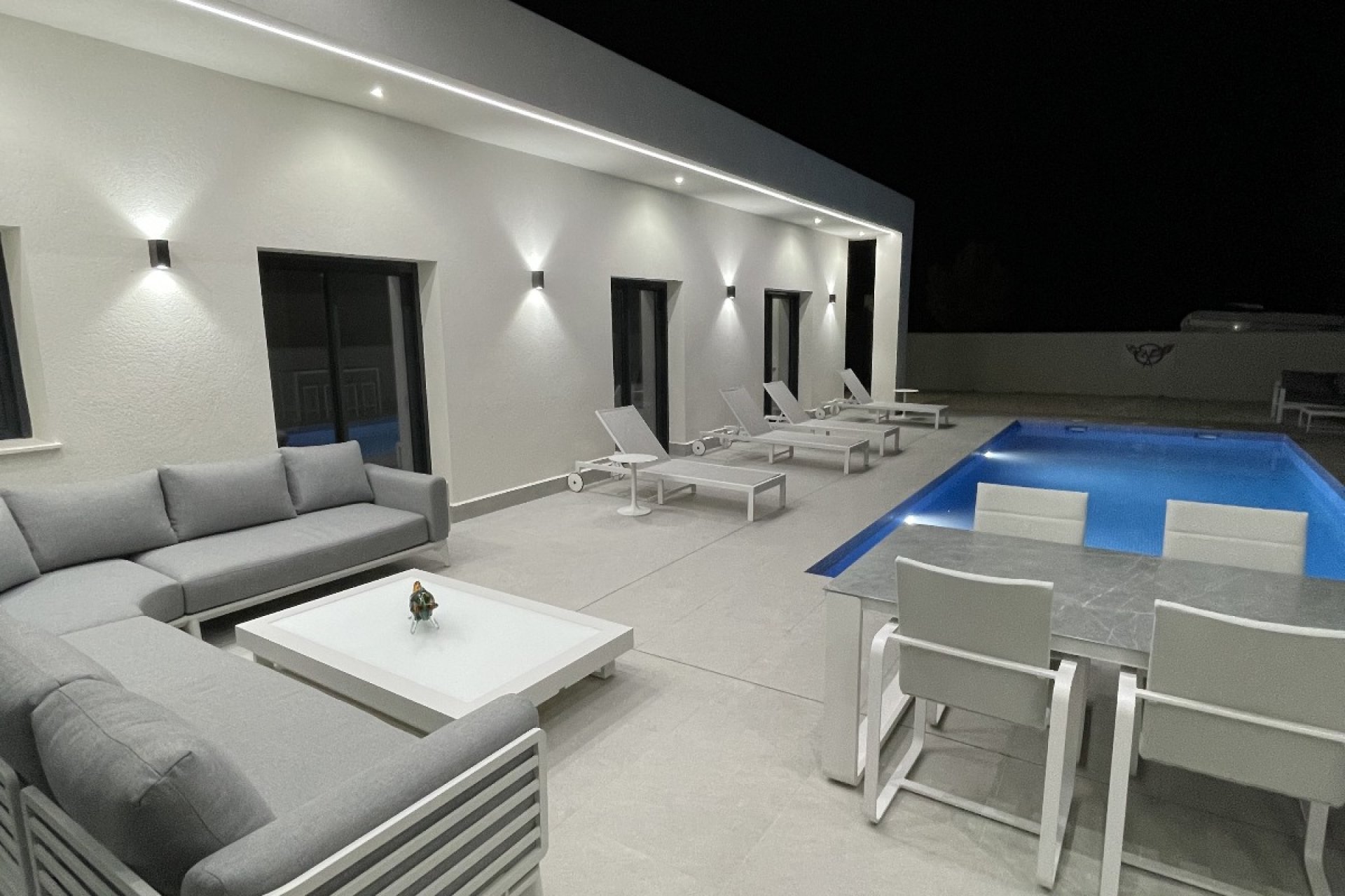 New Build - terraced -
La Romana