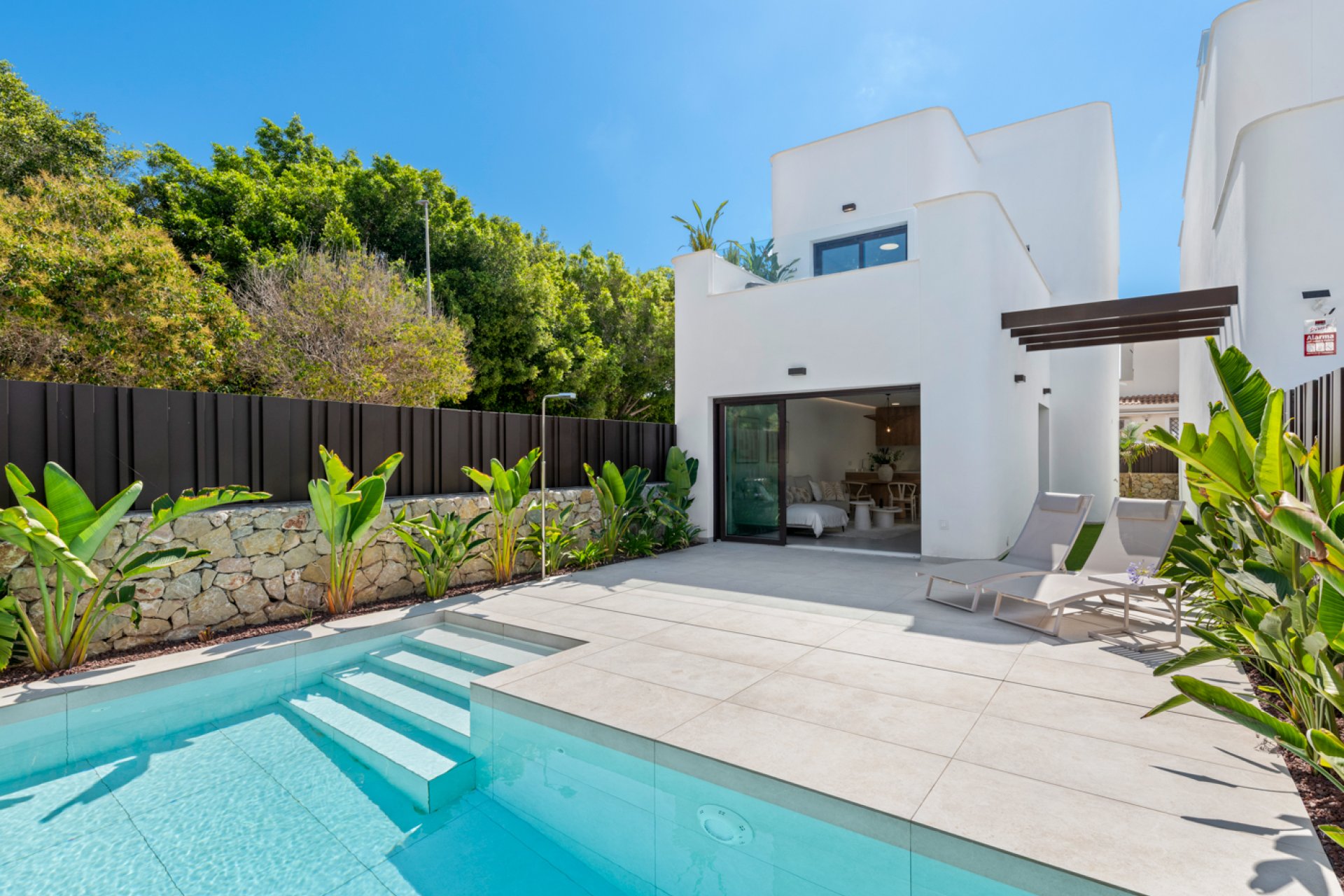 New Build - Villa -
Mil Palmeras