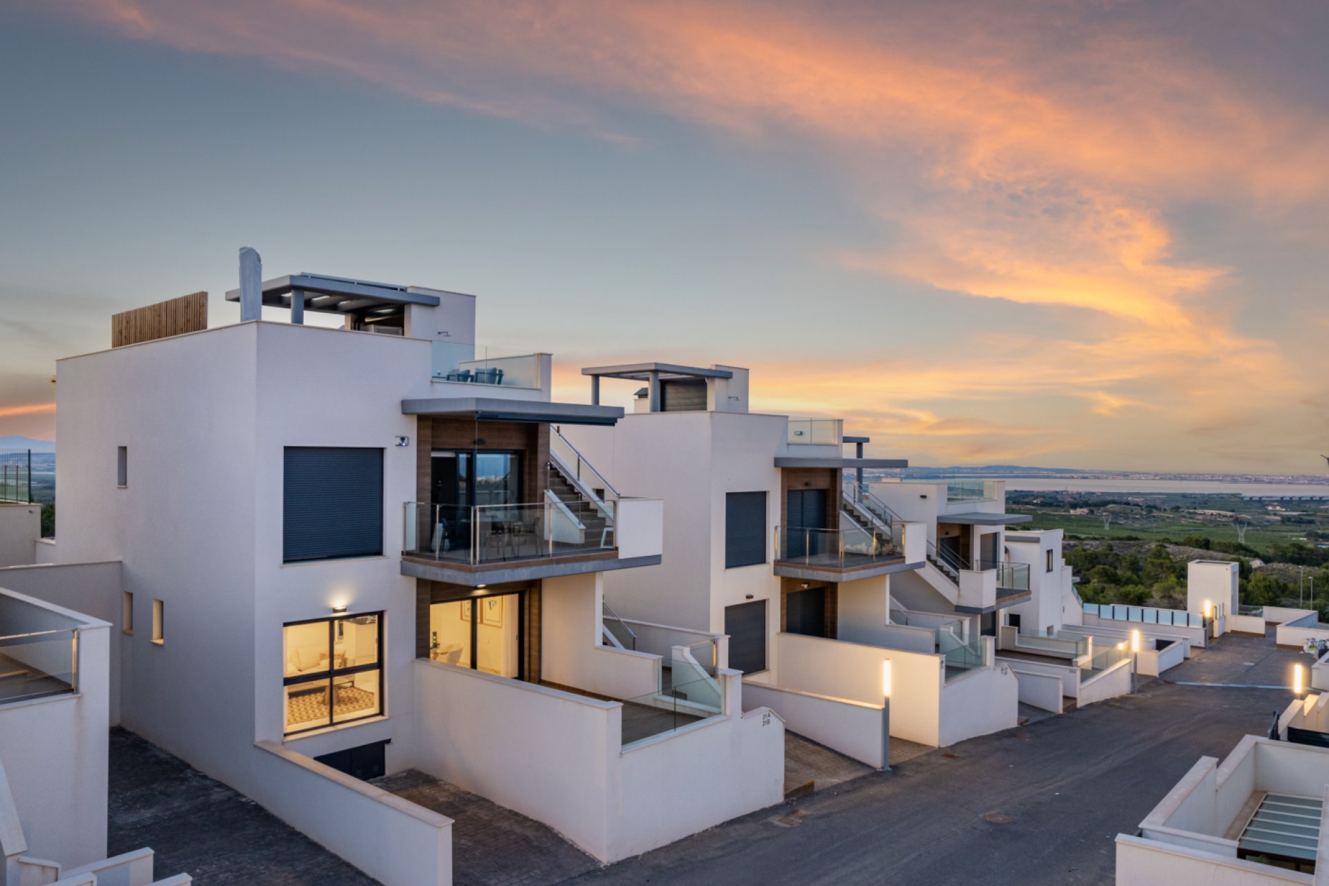 Nybyggeri - high-bungalow -
San Miguel de Salinas