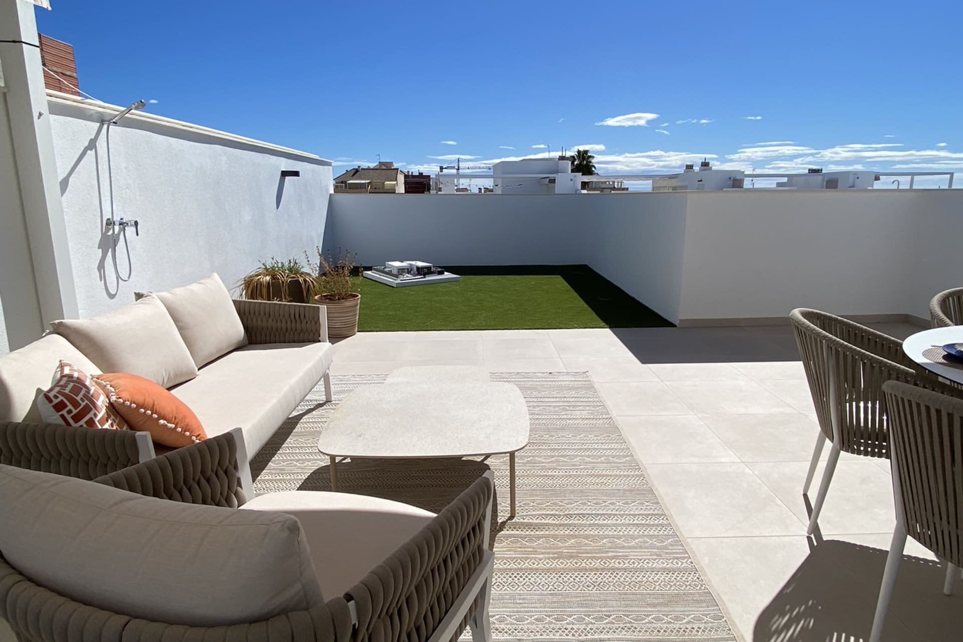 Nybyggeri - low-bungalow -
Pilar de la Horadada