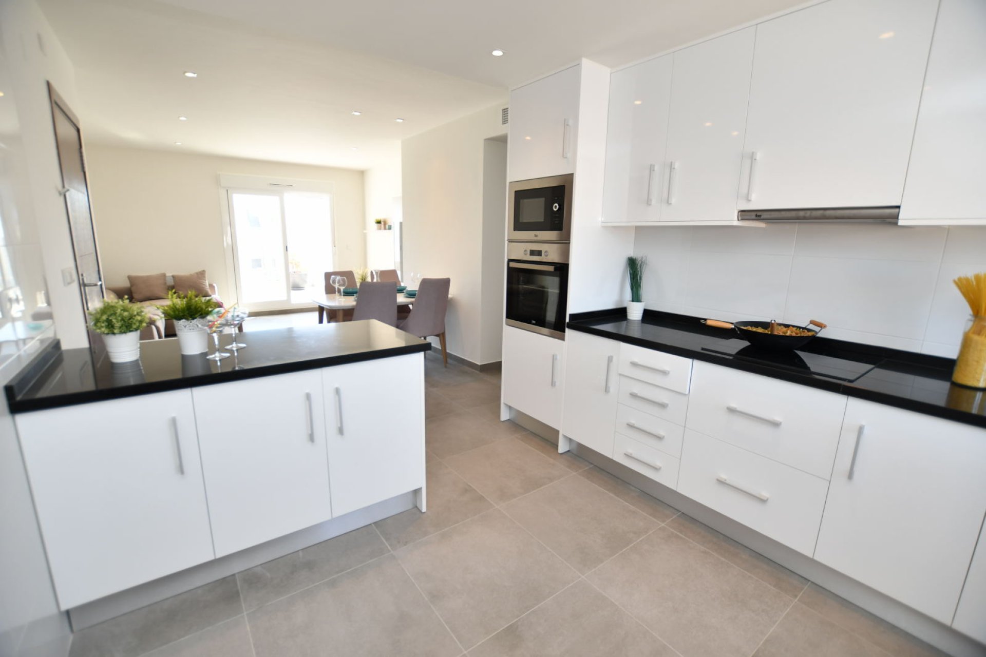 Nybyggeri - low-bungalow -
San Miguel de Salinas