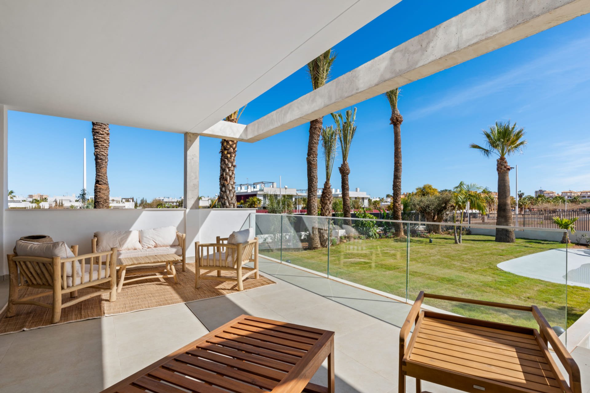Nybyggeri - Penthouse -
Islas Menores