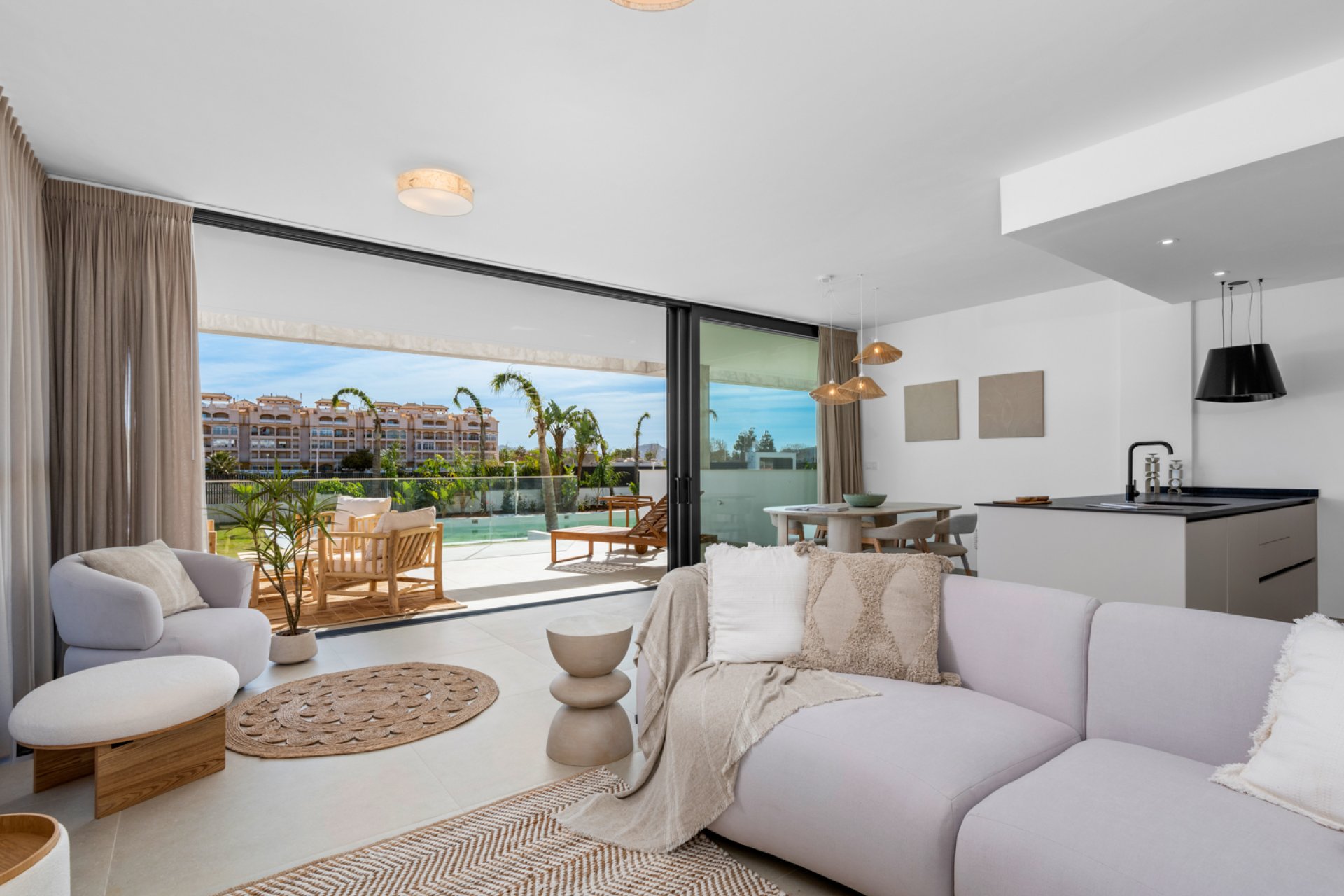 Nybyggeri - Penthouse -
Islas Menores