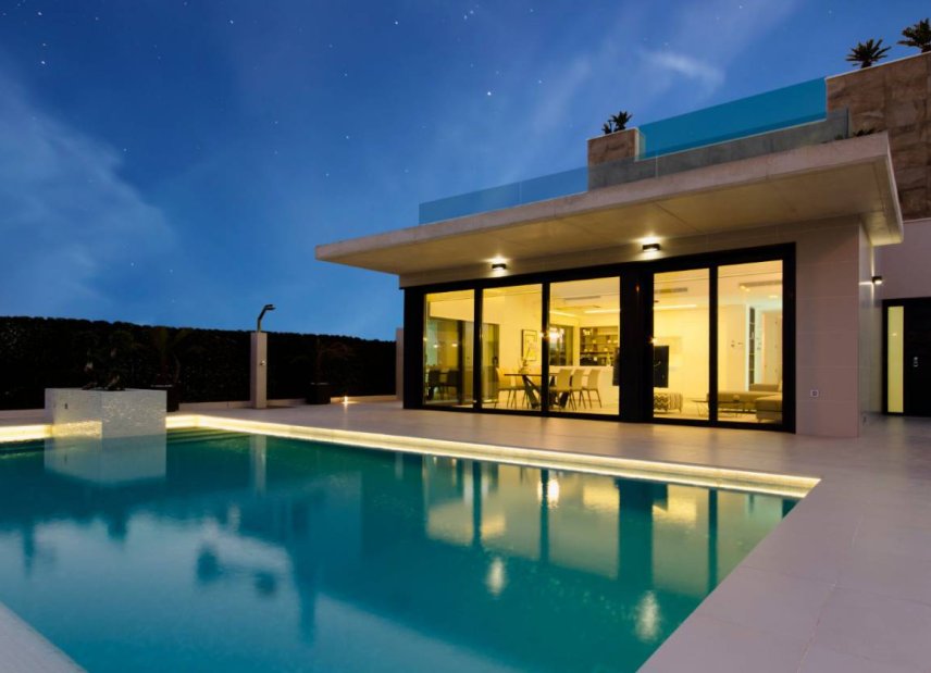 Nybyggeri - Villa -
Dehesa de Campoamor