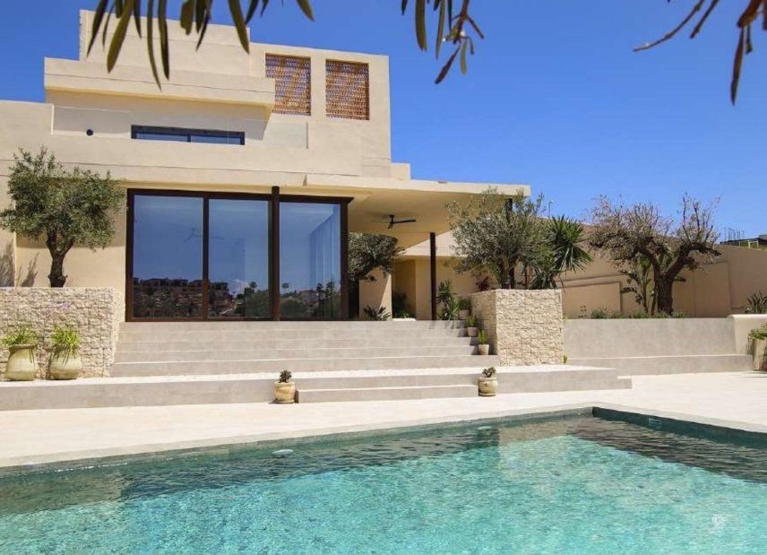 Nybyggeri - Villa -
La Marina