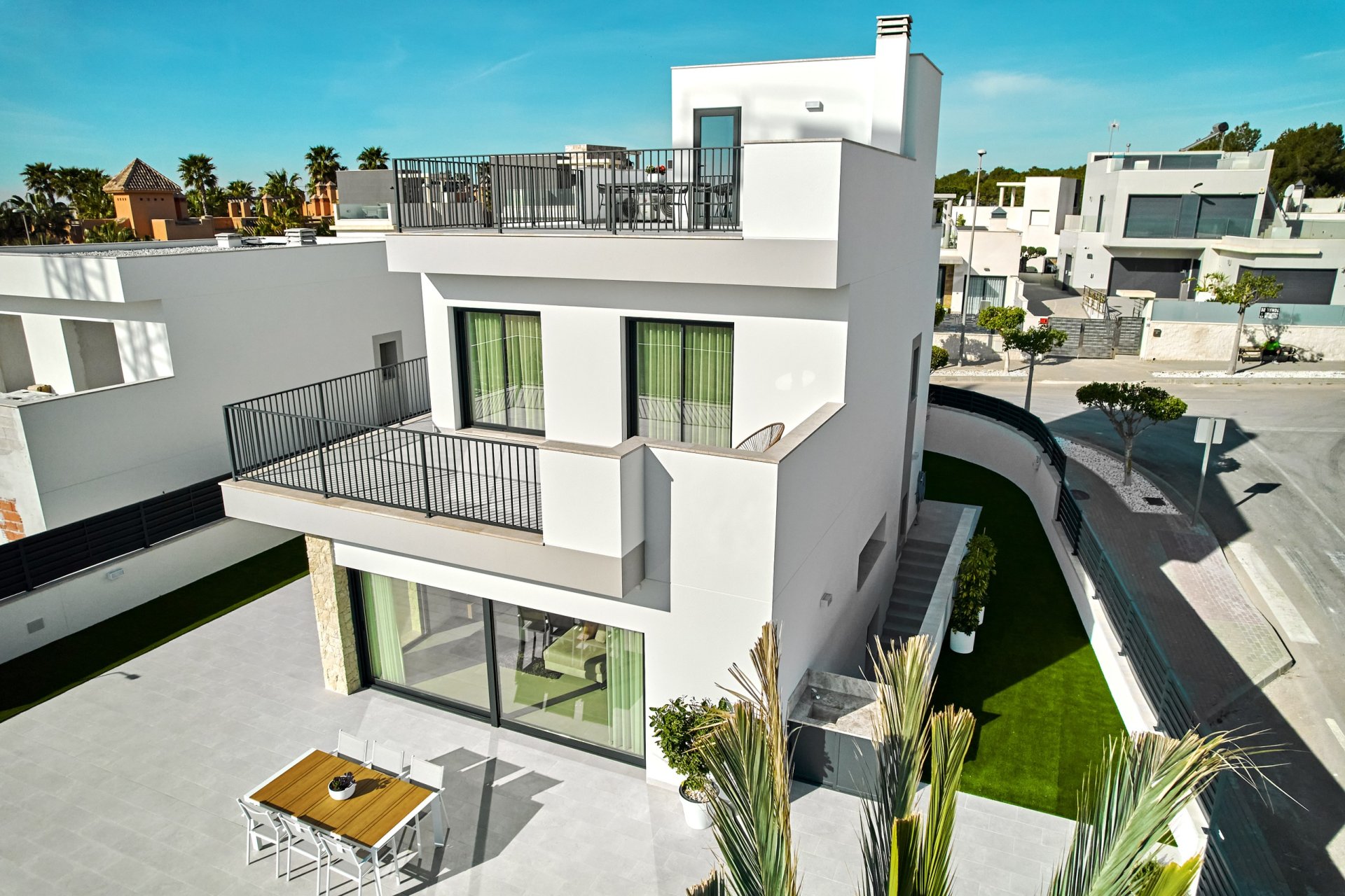 Nybyggeri - Villa -
San Miguel de Salinas
