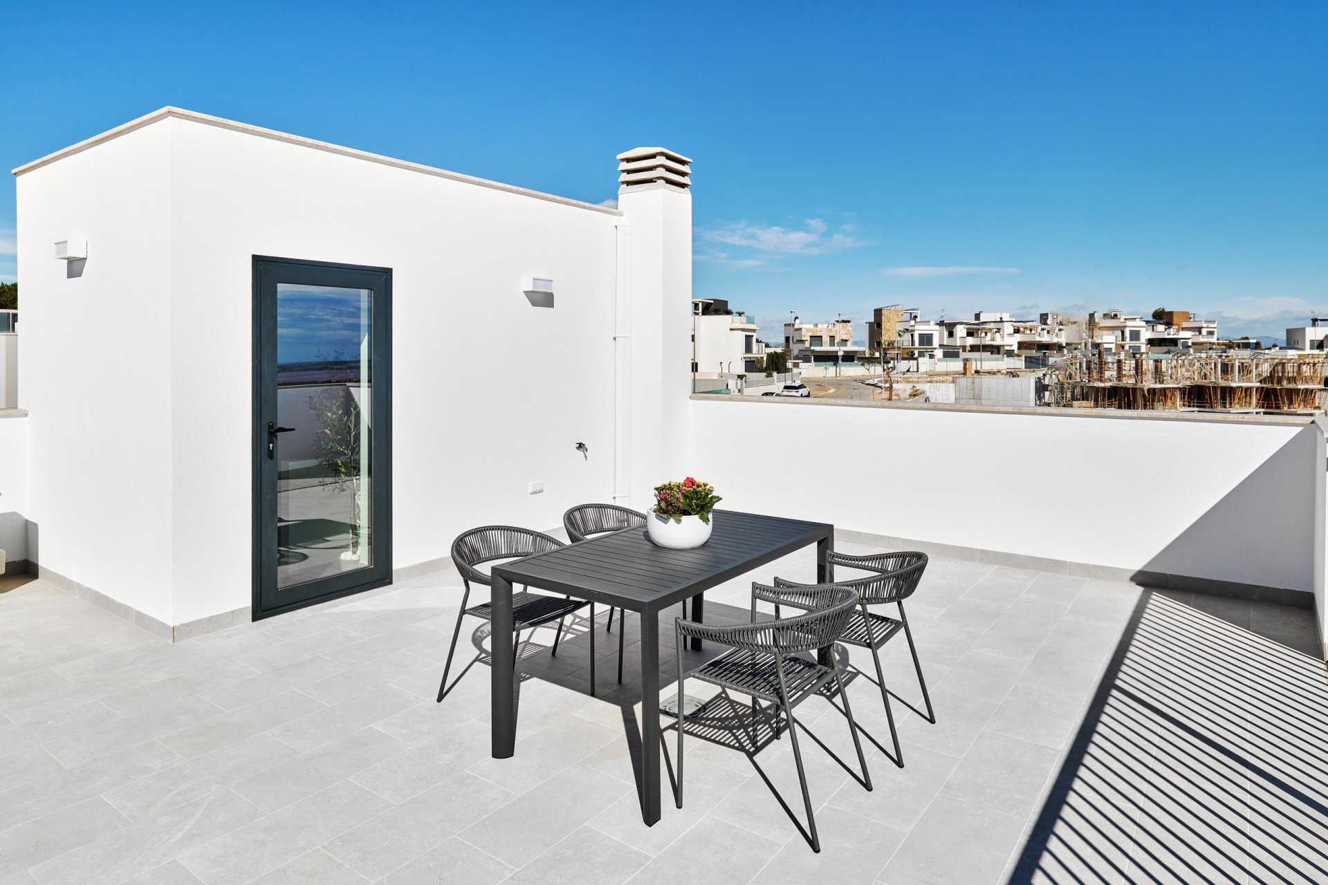 Nybyggeri - Villa -
San Miguel de Salinas