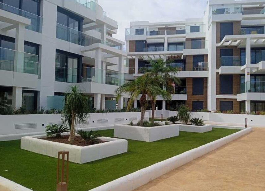 Obra nueva - apartment -
Denia