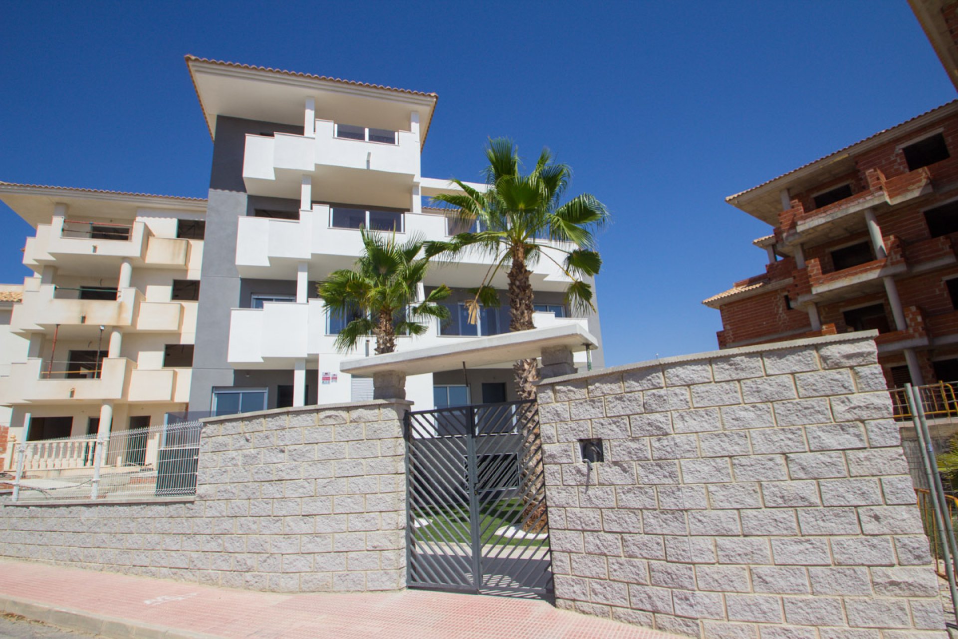 Obra nueva - Ático -
Orihuela