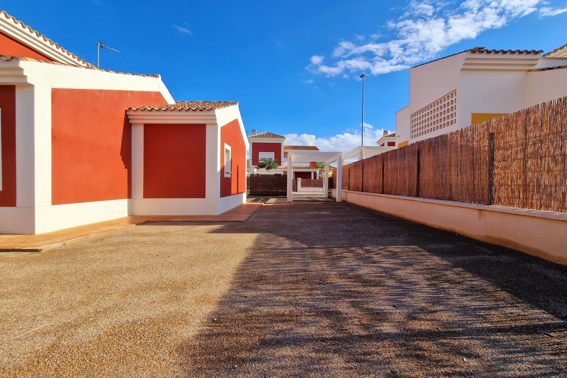 Obra nueva - detached -
Purias