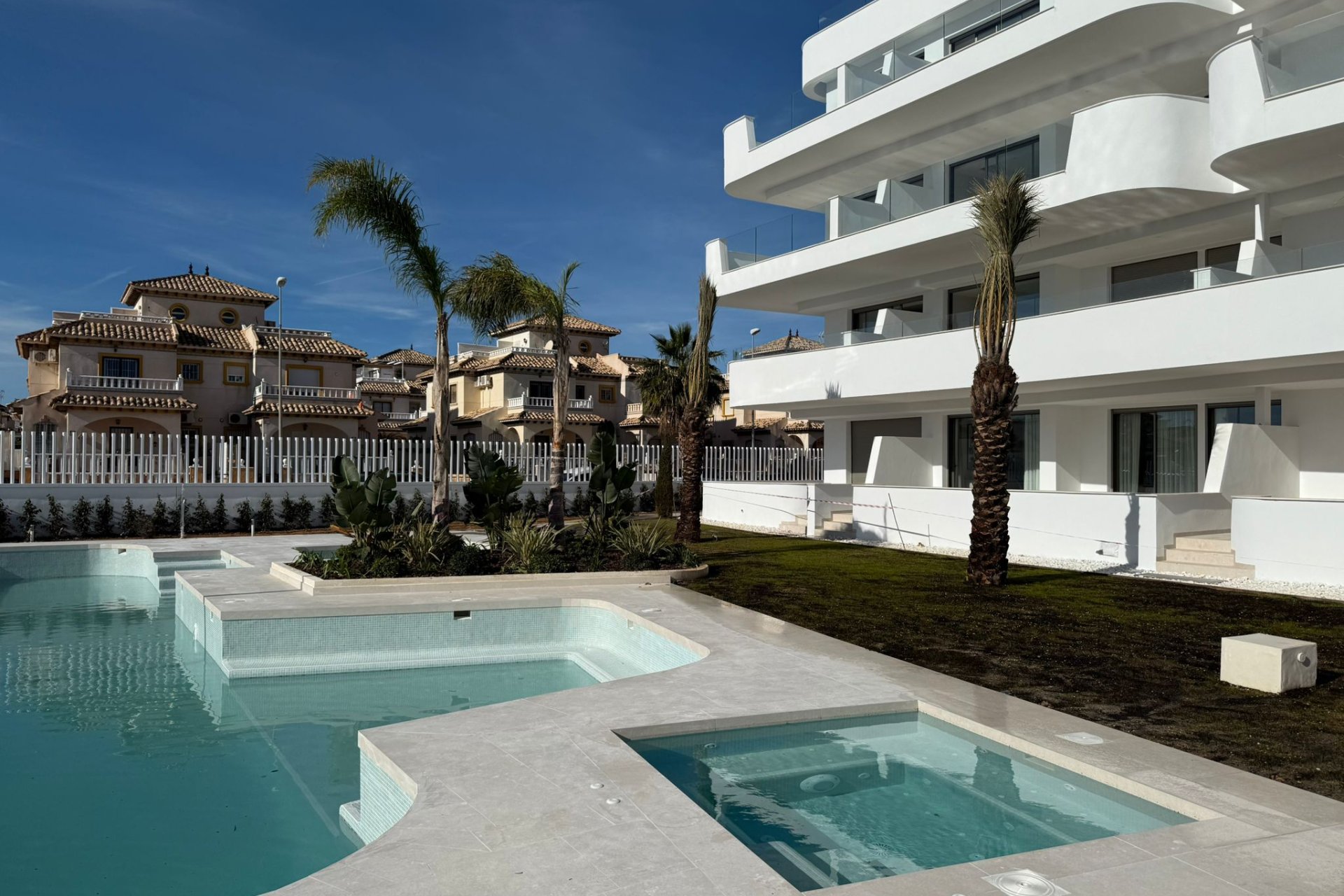 Obra nueva - ground-floor -
Cabo Roig