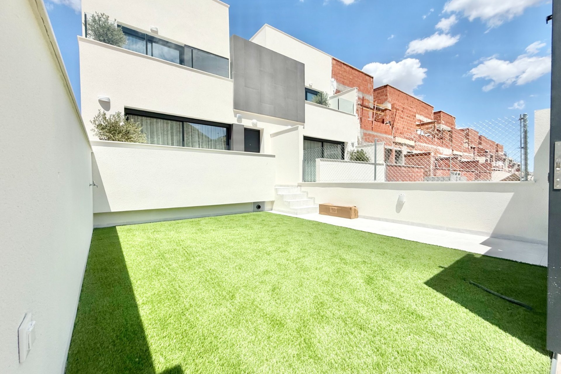 Obra nueva - high-bungalow -
Cox
